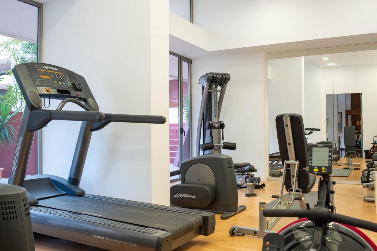 Apartamentos Llobet Ibiza ภายนอก รูปภาพ