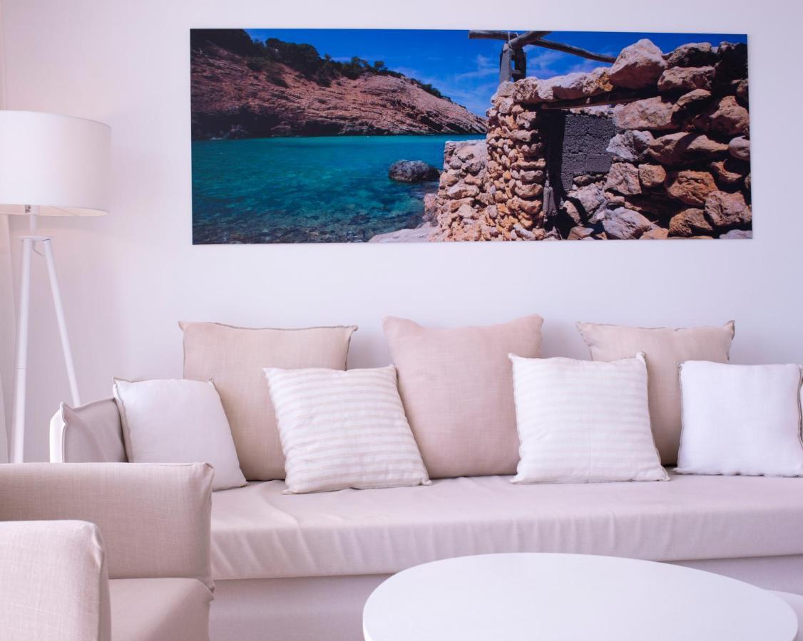 Apartamentos Llobet Ibiza ภายนอก รูปภาพ
