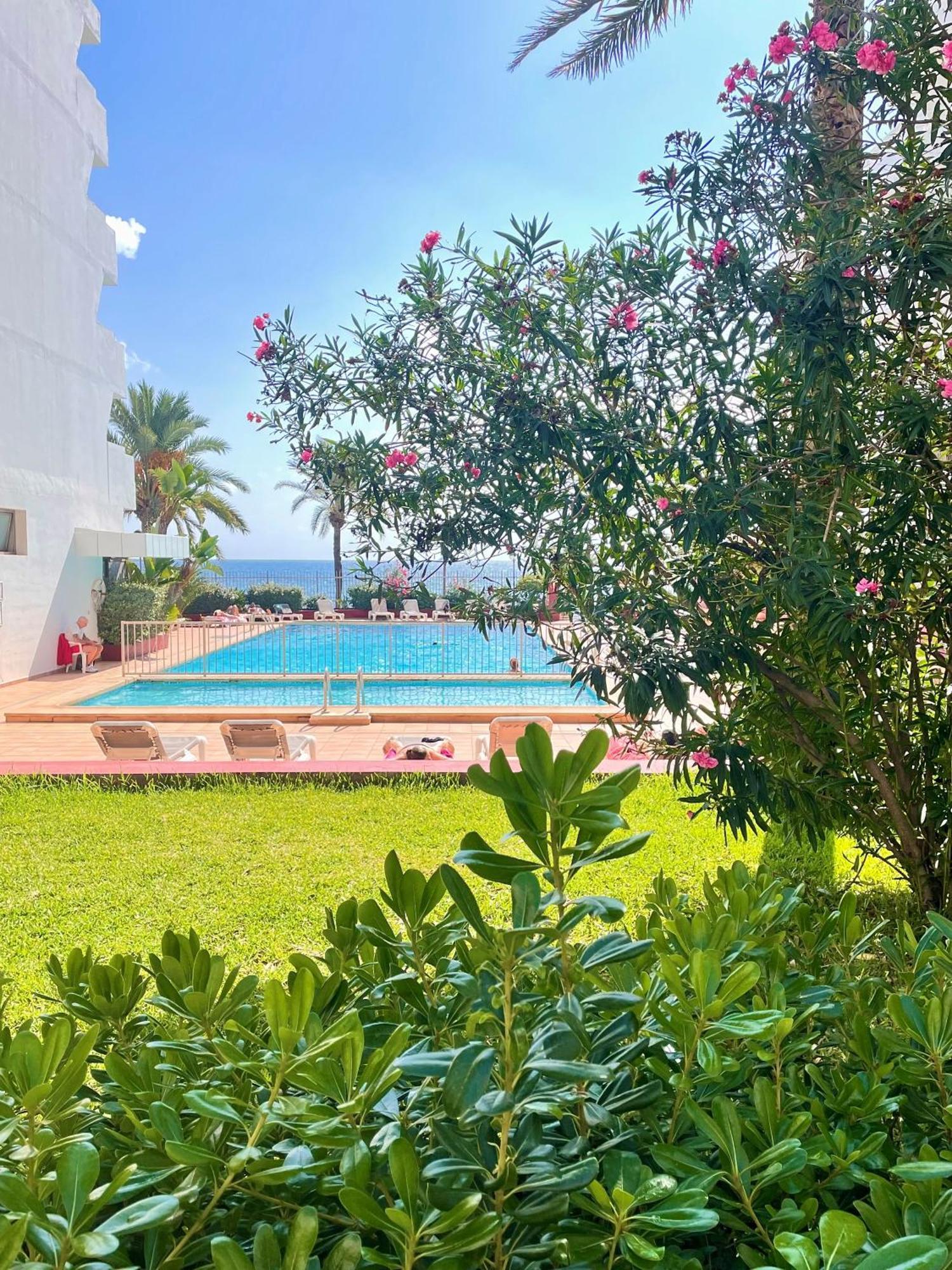 Apartamentos Llobet Ibiza ภายนอก รูปภาพ