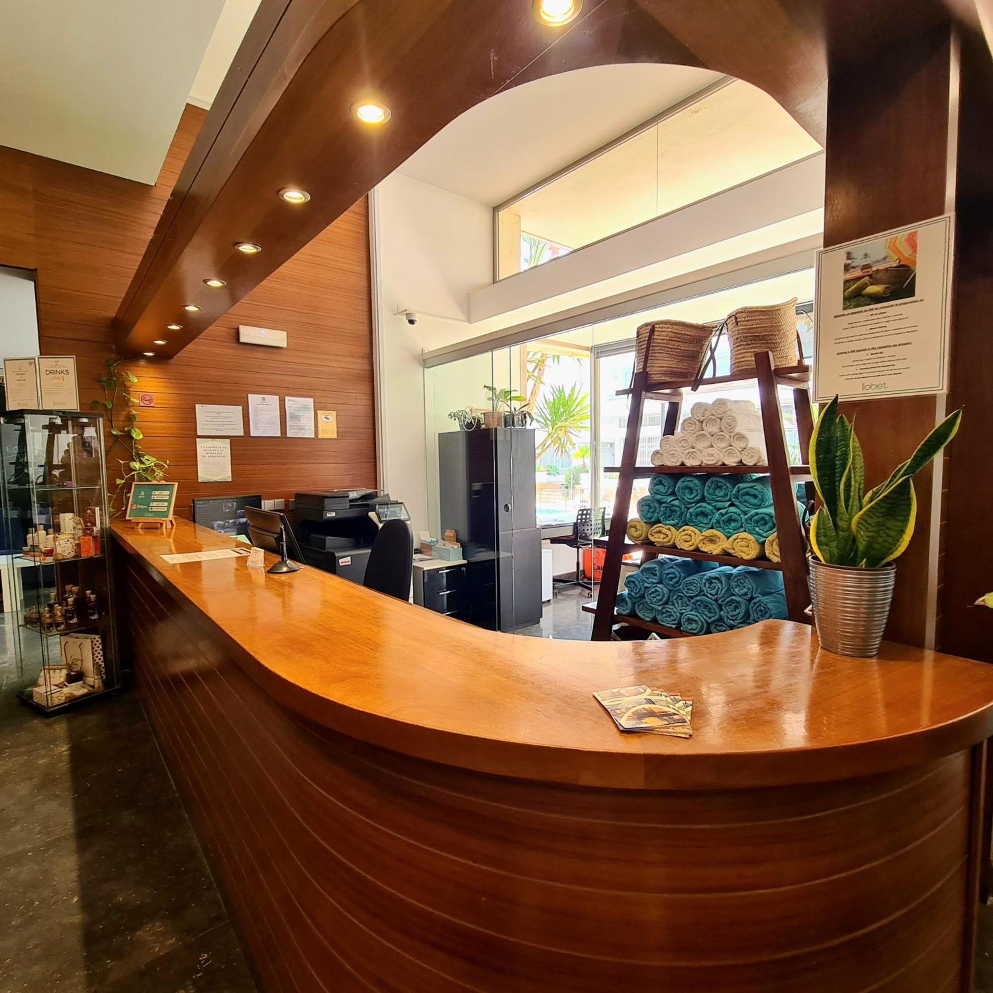 Apartamentos Llobet Ibiza ภายนอก รูปภาพ