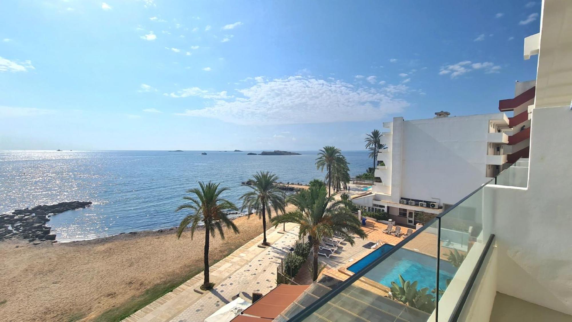 Apartamentos Llobet Ibiza ภายนอก รูปภาพ